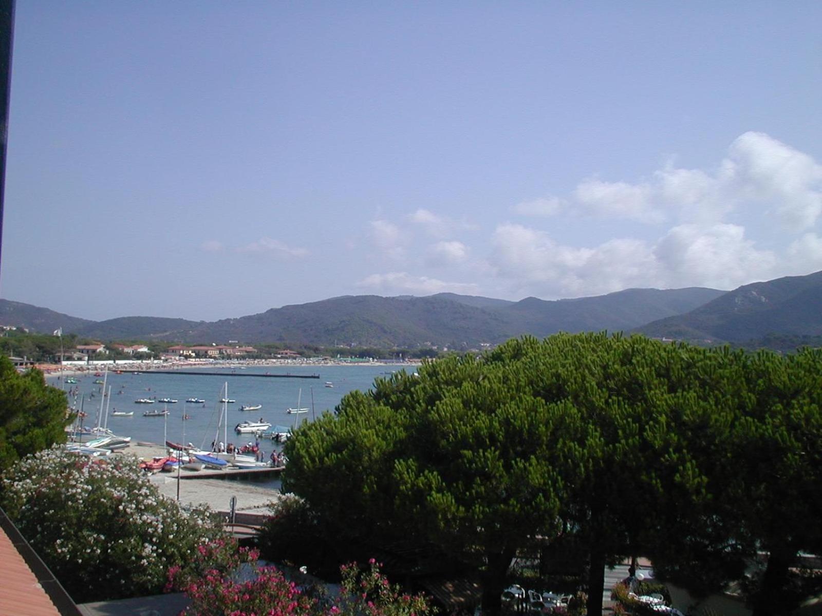 Marina Azzurra Vistamare - Hituscany มารินา ดิ กัมโป ภายนอก รูปภาพ